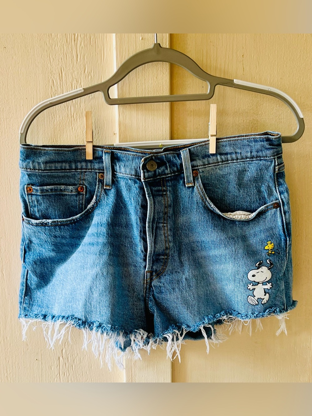 Levi's 501 Peanuts Blue Denim Women's Shorts with Snoopy & Woodstock